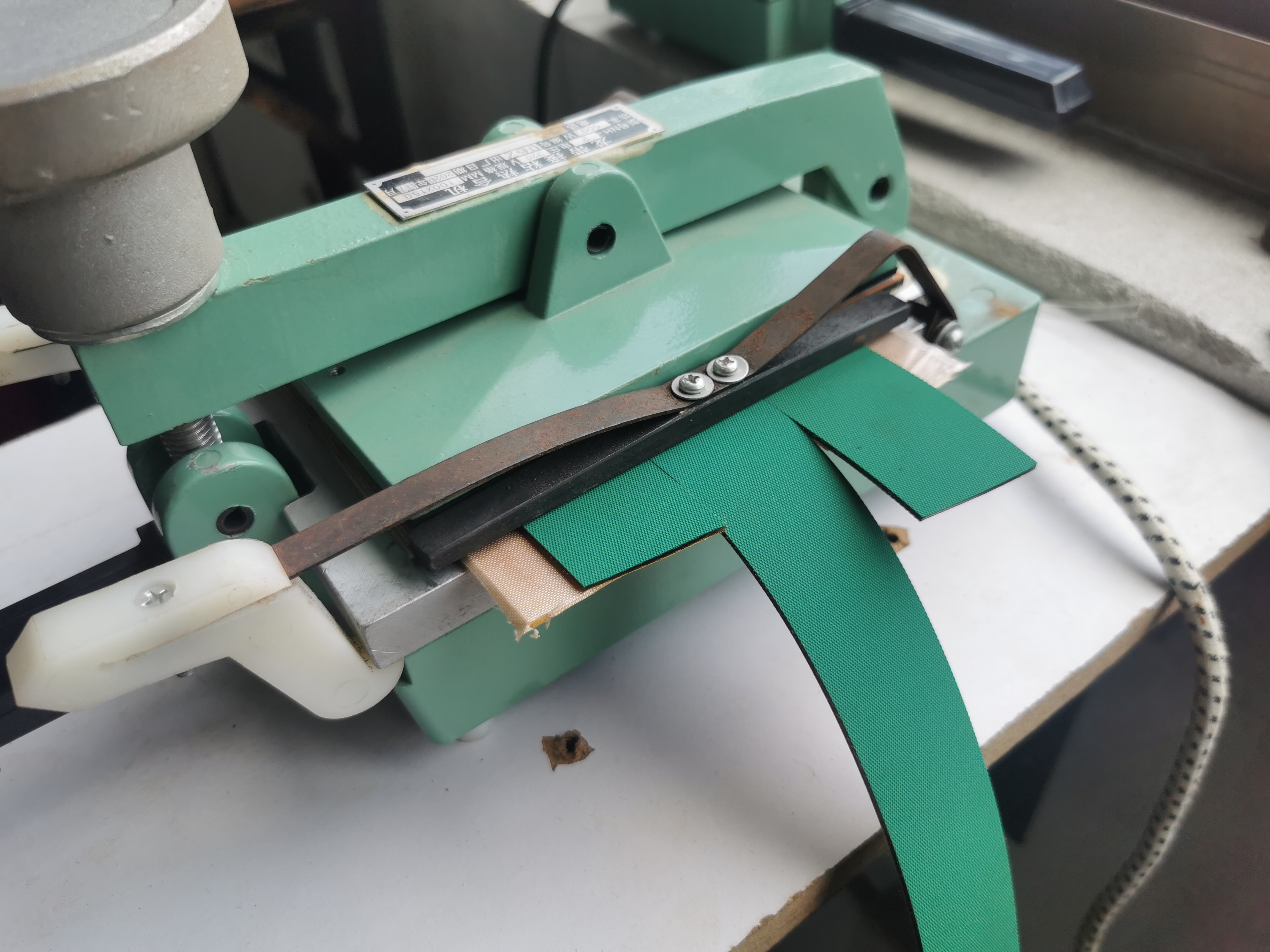 尼龍片基帶廠家傳動(dòng)帶定制黃綠片基帶